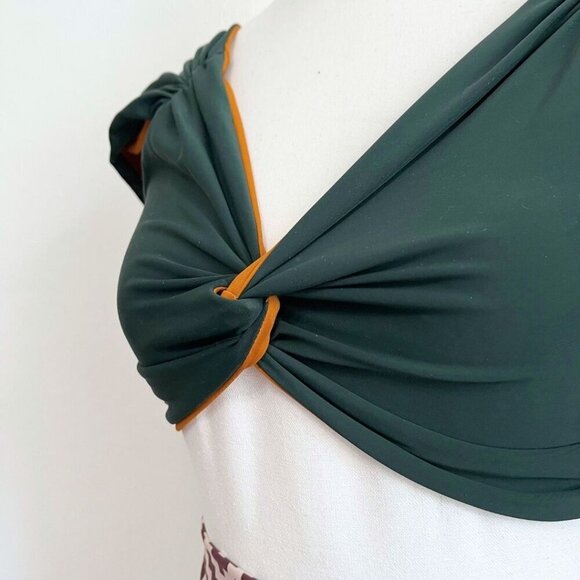 Elegant Green Bikini with Patterned Waistband - Picture 6 of 16